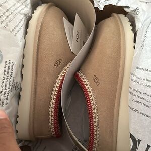 Ugg Women’s Tasman Size 8